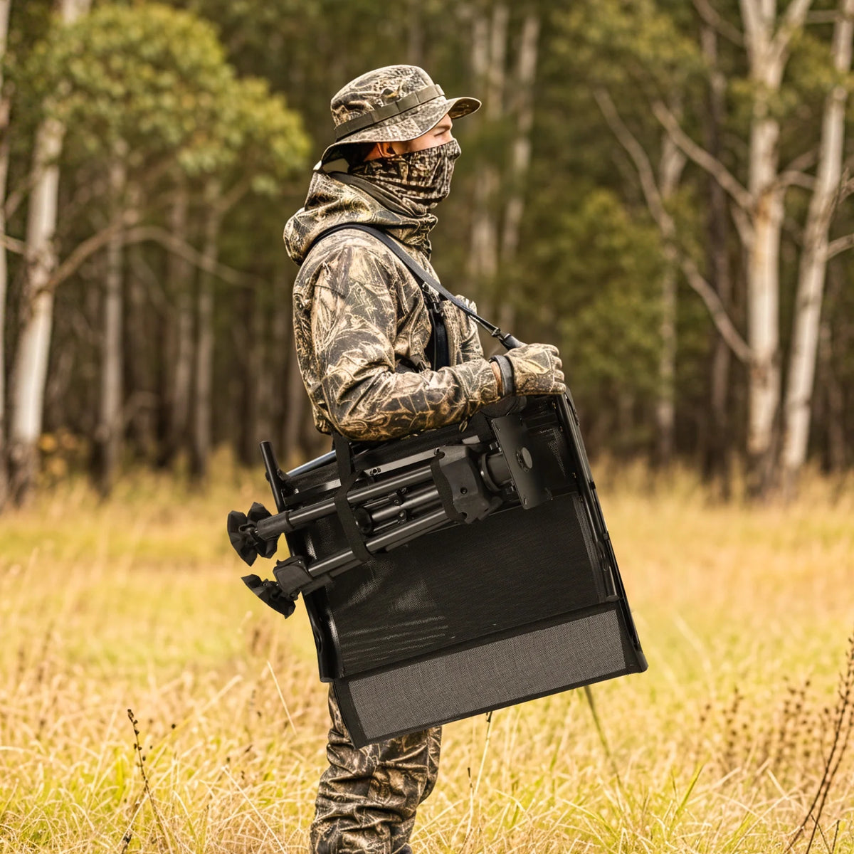 Danrelax 360 Silent Camo Hunting Blind Chair, Armrests, Side Pouch, Telescopic Legs